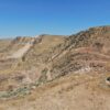 NevGold discovers oxide gold from the surface at Nutmeg Mountain